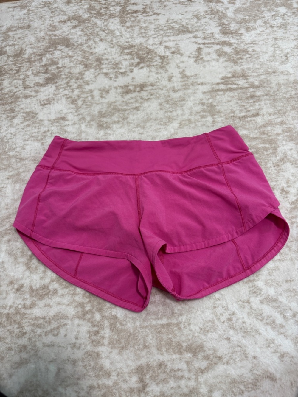 Lululemon Speed Up Shorts Low Rise 2.5” Sonic Pink Size 2